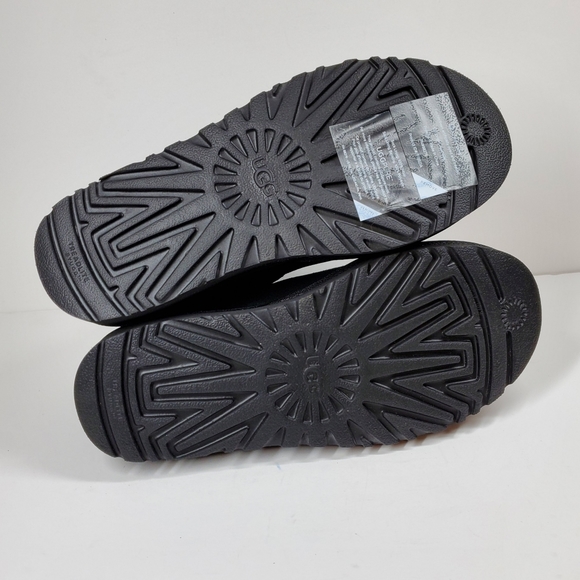 New UGG Classic Ultra Mini Black Shearling Boots - Picture 5 of 11